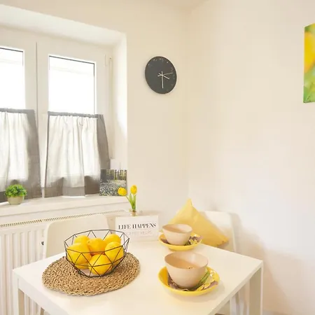 Fo01-ri Eg-apartment Fuer Facharbeiter In 아파트