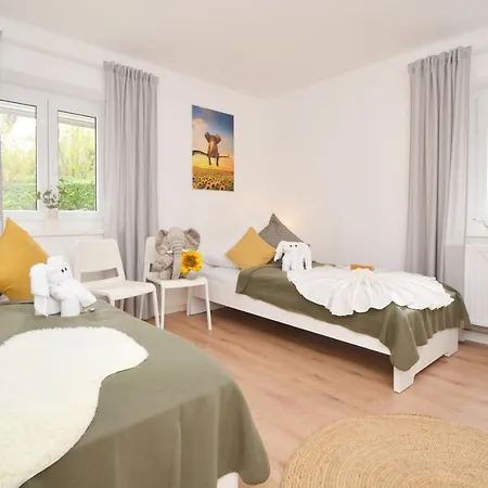 Fo01-ri Eg-apartment Fuer Facharbeiter In Апартаменты