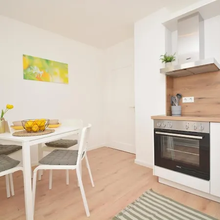 Fo01-ri Eg-apartment Fuer Facharbeiter In